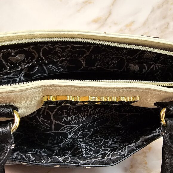 Betsey Johnson Black and White Quilted Hearts Shoulder Bag - Picture 6 of 8